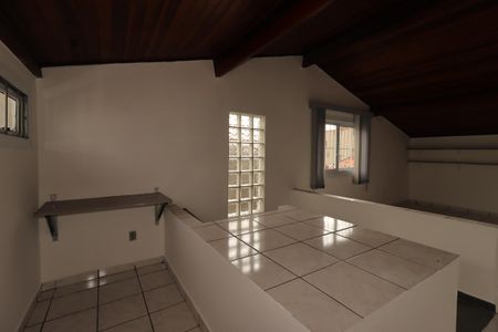 Casa para alugar com 255m², 3 quartos e 3 vagasEscritório