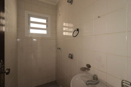 Casa para alugar com 255m², 3 quartos e 3 vagasLavabo