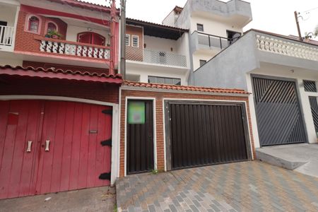 Casa para alugar com 255m², 3 quartos e 3 vagasFachada