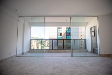 Apartamento à venda com 131m², 4 quartos e 4 vagasSala 