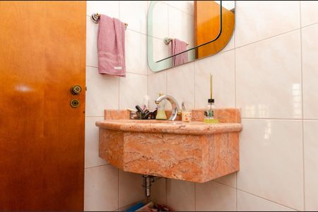 Casa à venda com 388m², 4 quartos e 3 vagasLavabo