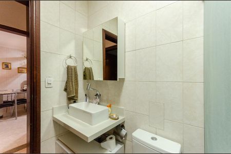 Casa à venda com 388m², 4 quartos e 3 vagasBanheiro 2
