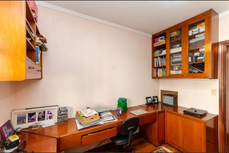 Casa à venda com 388m², 4 quartos e 3 vagasEscritório