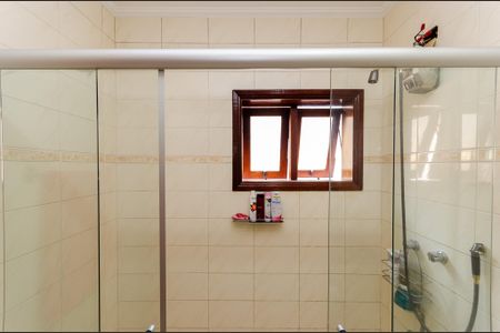 Casa à venda com 388m², 4 quartos e 3 vagasBanheiro 1