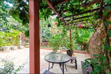 Casa à venda com 388m², 4 quartos e 3 vagasÁrea externa