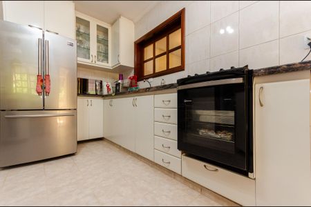 Casa à venda com 388m², 4 quartos e 3 vagasCozinha