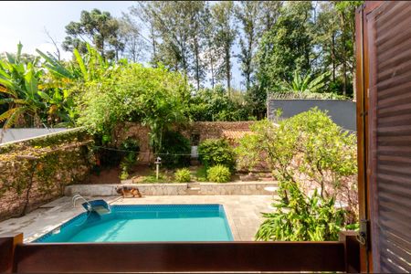 Casa à venda com 388m², 4 quartos e 3 vagasSuíte  - Sacada