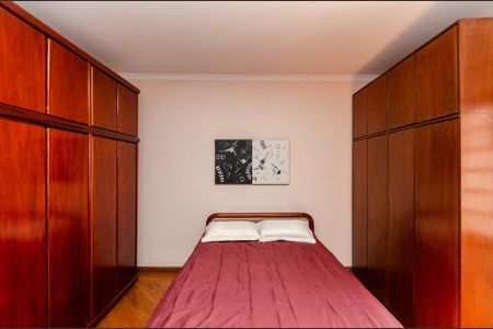 Casa à venda com 388m², 4 quartos e 3 vagasQuarto 1