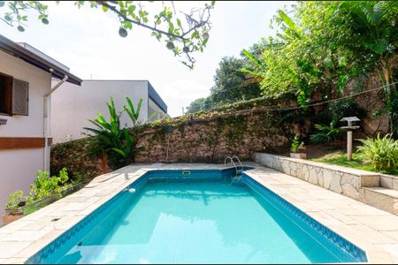 Casa à venda com 388m², 4 quartos e 3 vagasPiscina