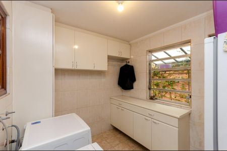 Casa à venda com 388m², 4 quartos e 3 vagasÁrea de Serviço