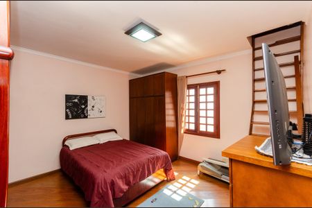 Casa à venda com 388m², 4 quartos e 3 vagasQuarto 1