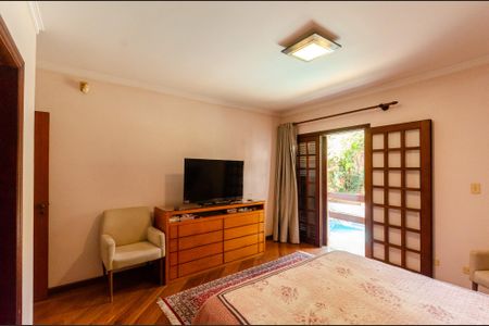 Casa à venda com 388m², 4 quartos e 3 vagasSuíte 