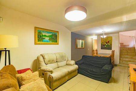 Casa à venda com 130m², 3 quartos e 1 vaga