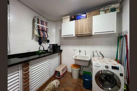 Casa à venda com 3 quartos, 175m² em Vila Bertioga, São Paulo