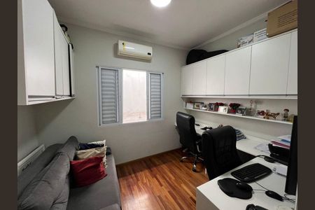 Casa à venda com 3 quartos, 175m² em Vila Bertioga, São Paulo