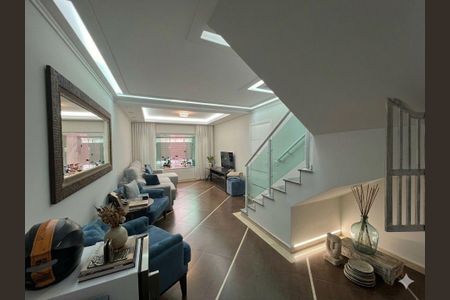 Casa à venda com 3 quartos, 175m² em Vila Bertioga, São Paulo