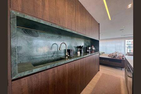Apartamento à venda com 230m², 3 quartos e 3 vagas