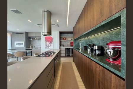 Apartamento à venda com 230m², 3 quartos e 3 vagas