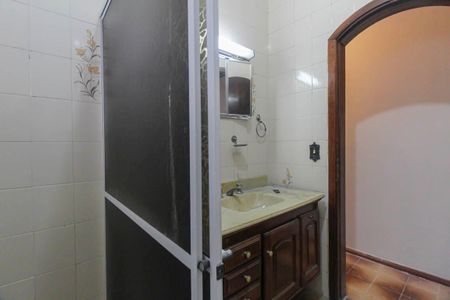 Casa à venda com 125m², 3 quartos e 2 vagasBanheiro 1
