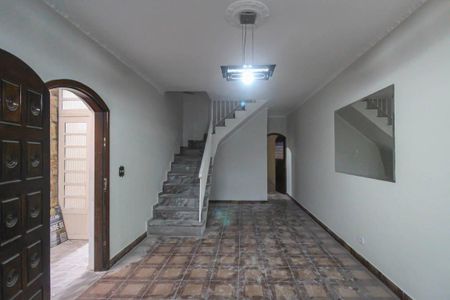 Casa à venda com 125m², 3 quartos e 2 vagasSala