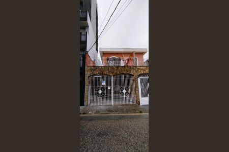 Casa à venda com 125m², 3 quartos e 2 vagasFachada + Placa
