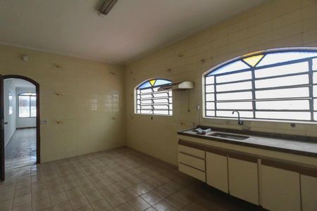 Casa à venda com 125m², 3 quartos e 2 vagasCozinha