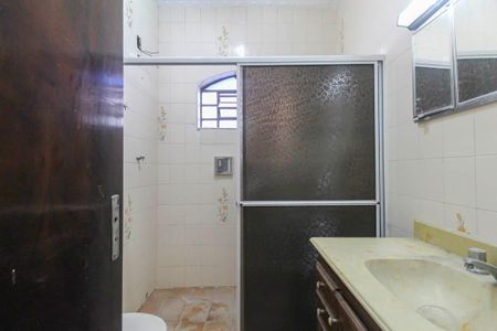 Casa à venda com 125m², 3 quartos e 2 vagasBanheiro 1