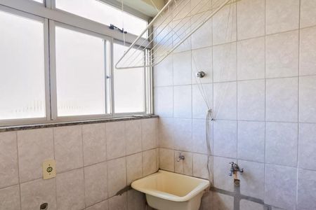 Apartamento para alugar com 240m², 3 quartos e 4 vagas