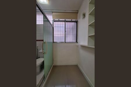 Banheiro da Suíte 1 de apartamento para alugar com 3 quartos, 110m² em Icaraí, Niterói