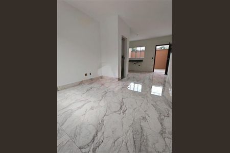 Casa à venda com 2 quartos, 73m² em Vila Aurea, São Paulo