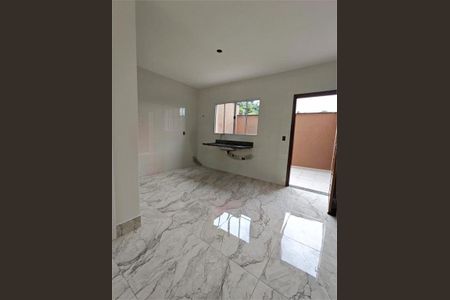 Casa à venda com 2 quartos, 73m² em Vila Aurea, São Paulo