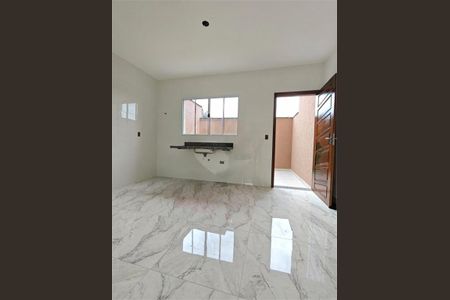 Casa à venda com 2 quartos, 73m² em Vila Aurea, São Paulo