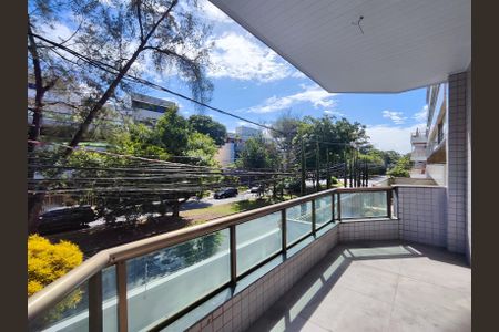 Apartamento para alugar com 70m², 2 quartos e 1 vaga Apartamento para alugar com 70m², 2 quartos e 1 vagaSuíte varanda