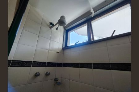 Apartamento para alugar com 70m², 2 quartos e 1 vaga Apartamento para alugar com 70m², 2 quartos e 1 vagaBanheiro da Suíte