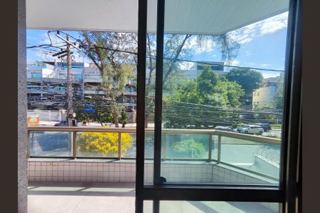 Apartamento para alugar com 70m², 2 quartos e 1 vaga Apartamento para alugar com 70m², 2 quartos e 1 vagaSuíte varanda