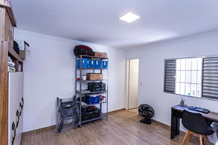 Casa para alugar com 120m², 2 quartos e 2 vagasSuite