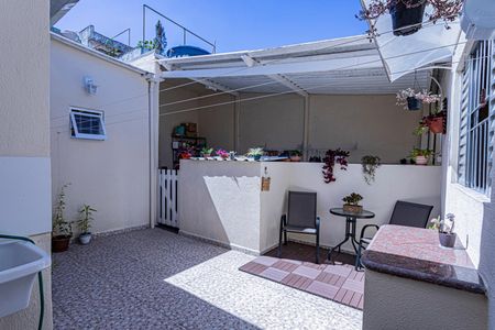 Casa para alugar com 120m², 2 quartos e 2 vagasQuintal