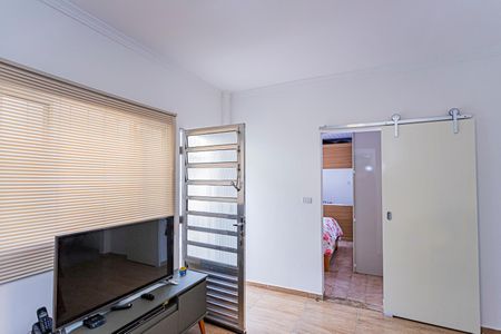 Sala de casa para alugar com 2 quartos, 120m² em Vila Hebe, São Paulo