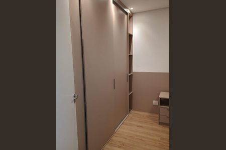 Quarto de apartamento para alugar com 2 quartos, 52m² em Alphaville Empresarial, Barueri