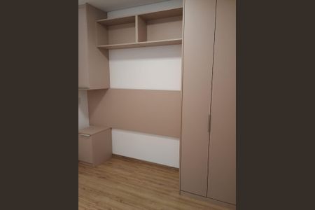 Quarto de apartamento para alugar com 2 quartos, 52m² em Alphaville Empresarial, Barueri