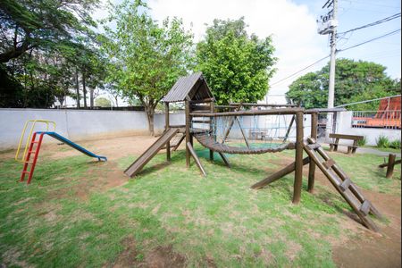 Apartamento para alugar com 56m², 2 quartos e 1 vaga Apartamento para alugar com 56m², 2 quartos e 1 vagaÁrea comum - Playground