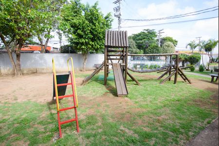 Apartamento para alugar com 56m², 2 quartos e 1 vaga Apartamento para alugar com 56m², 2 quartos e 1 vagaÁrea comum - Playground