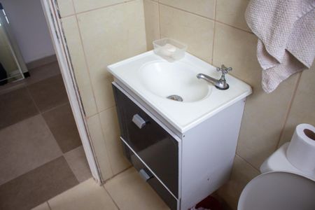 Casa para alugar com 50m², 3 quartos e 2 vagas Casa para alugar com 50m², 3 quartos e 2 vagasBanheiro 2