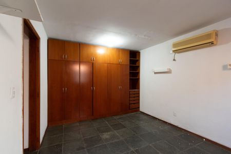 Casa para alugar com 489m², 3 quartos e 2 vagas