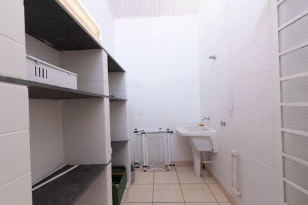 Casa para alugar com 489m², 3 quartos e 2 vagas