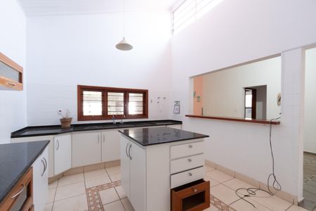 Casa para alugar com 489m², 3 quartos e 2 vagas