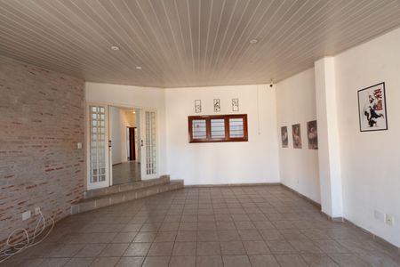 Casa para alugar com 489m², 3 quartos e 2 vagas