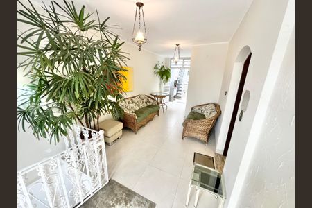 Casa à venda com 278m², 4 quartos e 3 vagasHall de entrada
