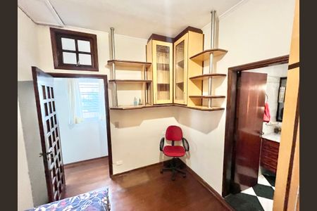 Casa à venda com 278m², 4 quartos e 3 vagasQuarto Suíte 3
