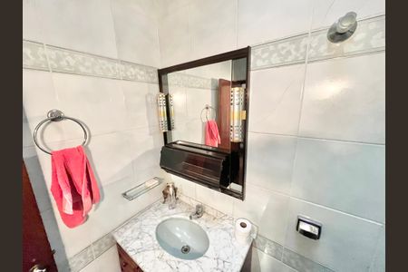 Casa à venda com 278m², 4 quartos e 3 vagasBanheiro da Suíte 3